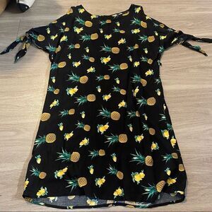 New York & co cold shoulder pineapple/lemon fruit patterned black dress size med
